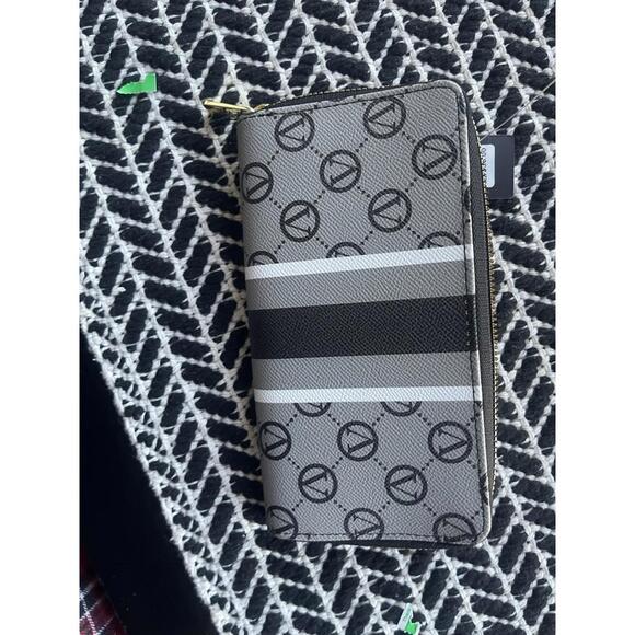 Vera Bradley Vera Signature Zip Around Wallet Black Gray Monogram Stripe Logo NW - Picture 8 of 9